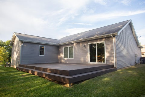 Tiny photo for 2097 Laurelwood Drive, Warsaw, IN 46580 (MLS # 202637903)