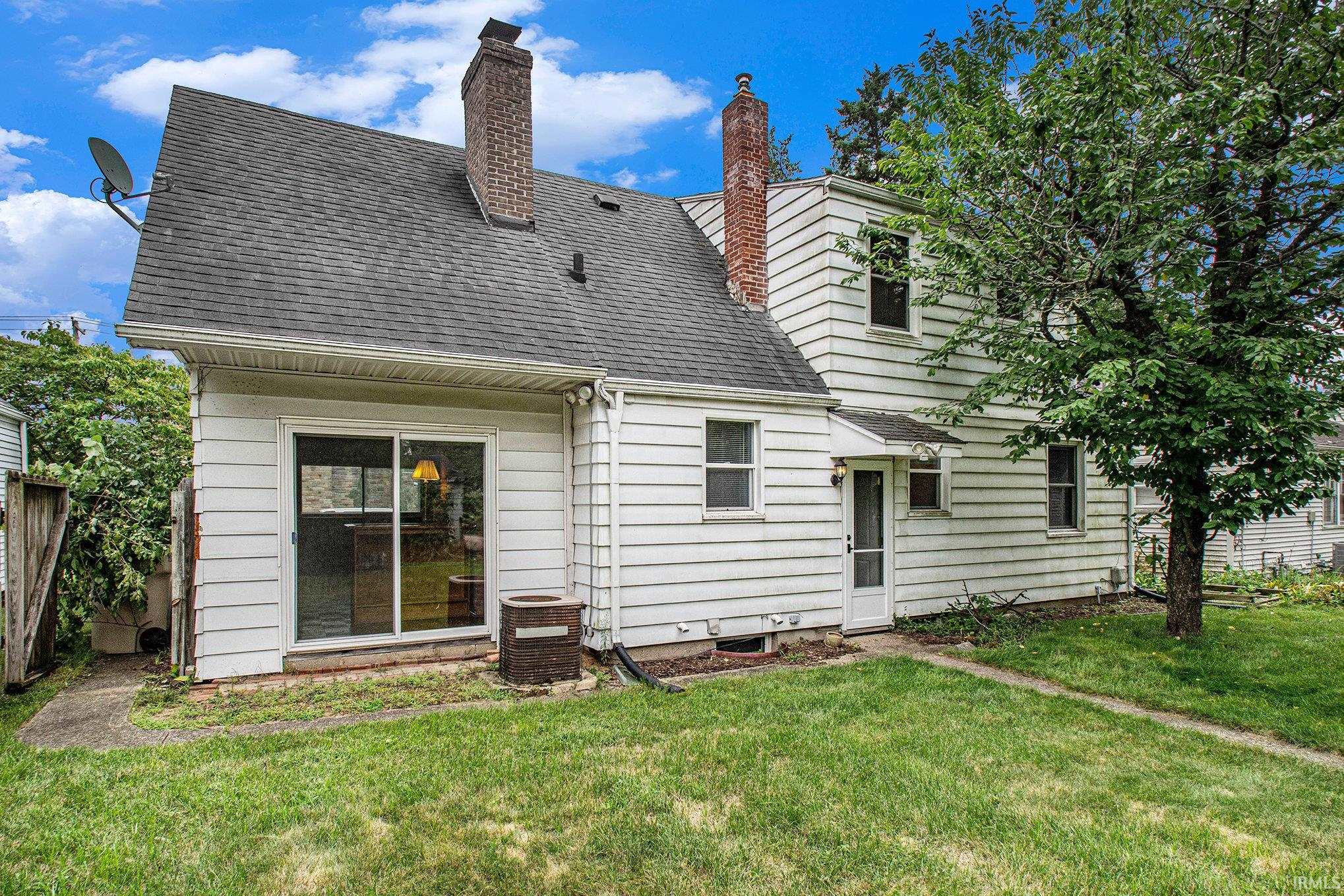 South Bend, Indiana 46615, United States, 3 Bedrooms Bedrooms, ,2 BathroomsBathrooms,Residential,Pending,195754