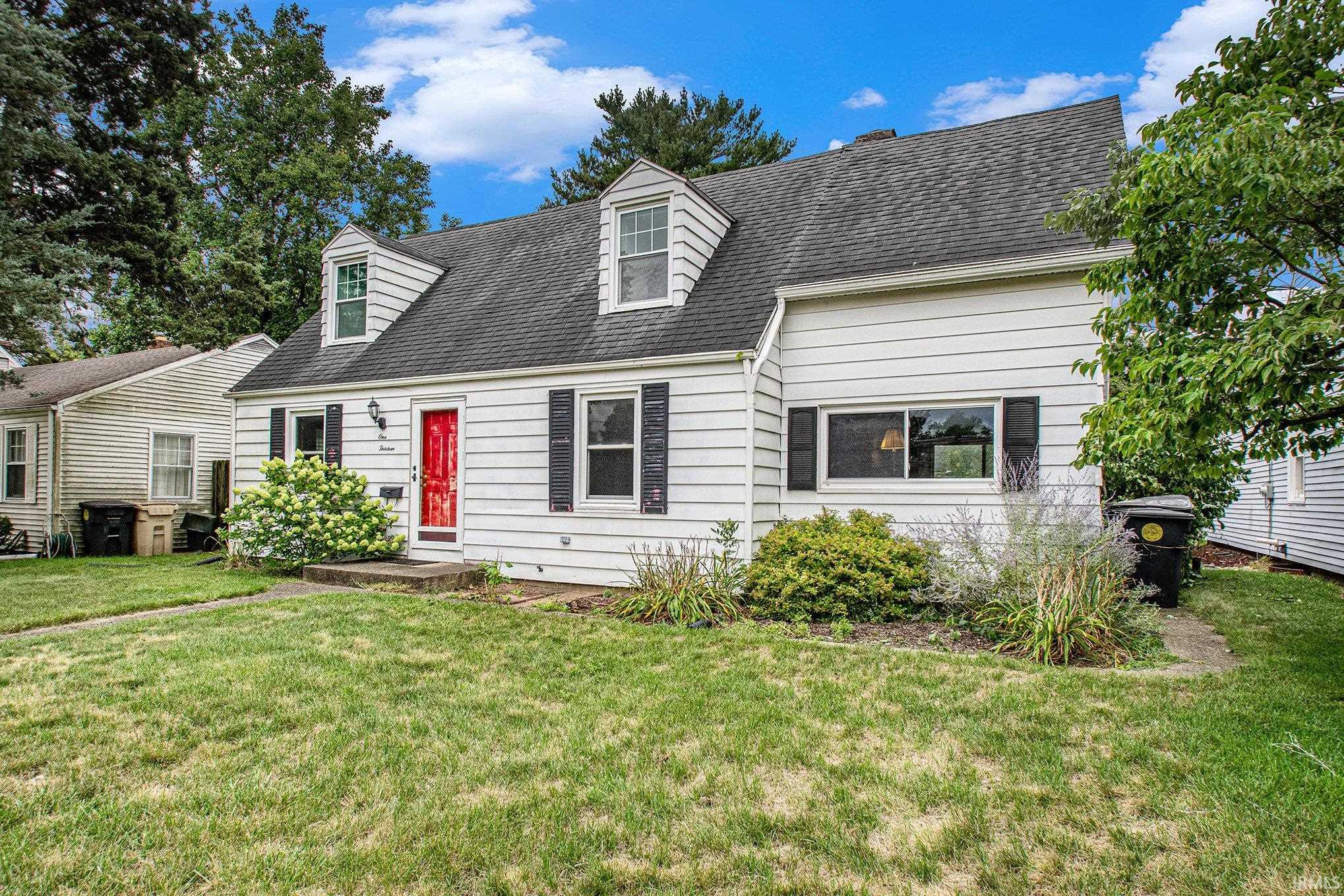 South Bend, Indiana 46615, United States, 3 Bedrooms Bedrooms, ,2 BathroomsBathrooms,Residential,Pending,195754