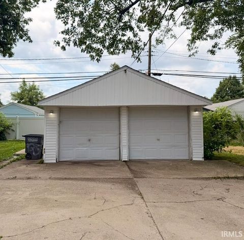 Tiny photo for 925 Danbury Drive, Kokomo, IN 46901 (MLS # 202630196)