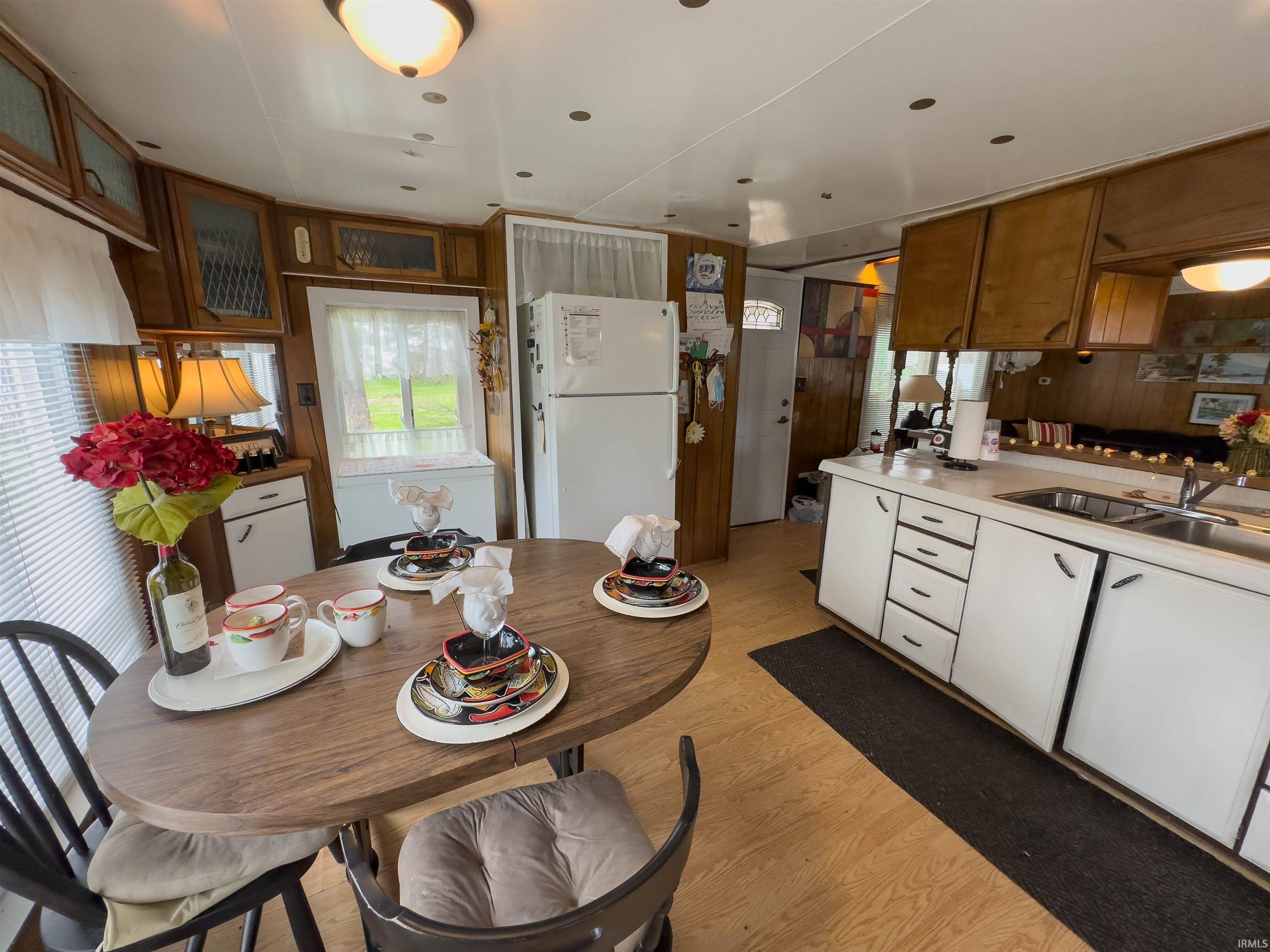 Reynolds, Indiana 47980, United States, 2 Bedrooms Bedrooms, ,1 BathroomBathrooms,Residential,Pending,144502