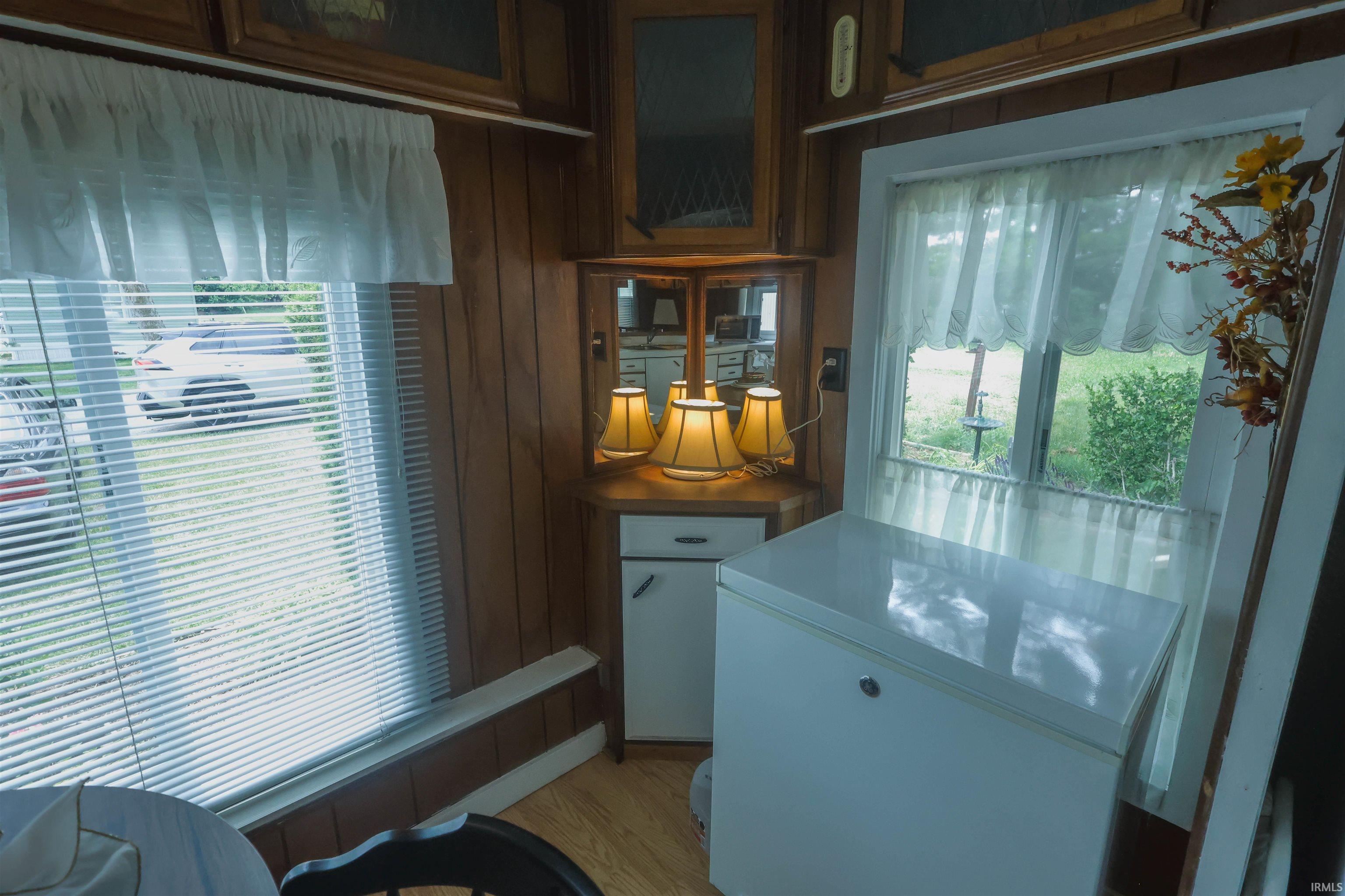 Reynolds, Indiana 47980, United States, 2 Bedrooms Bedrooms, ,1 BathroomBathrooms,Residential,Pending,144502