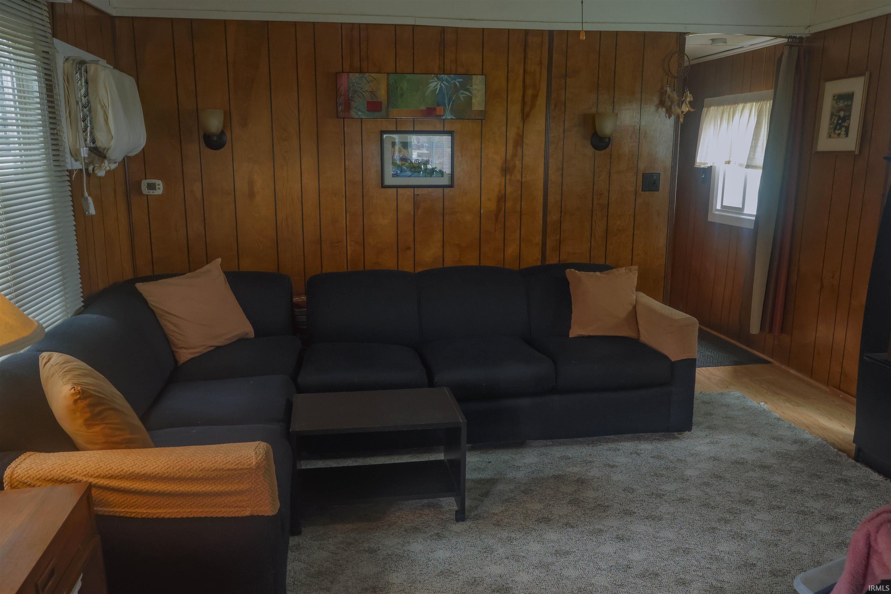 Reynolds, Indiana 47980, United States, 2 Bedrooms Bedrooms, ,1 BathroomBathrooms,Residential,Pending,144502