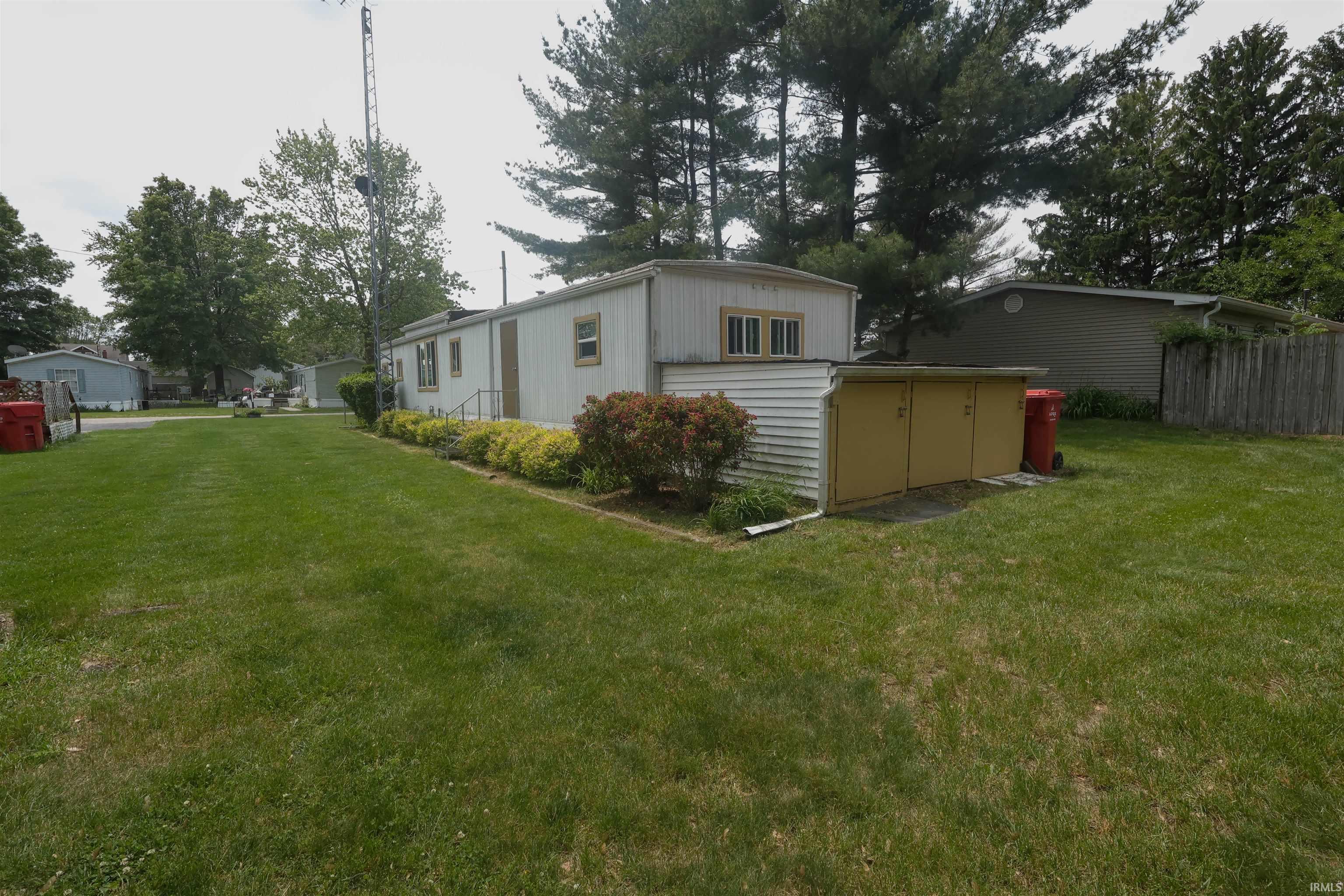 Reynolds, Indiana 47980, United States, 2 Bedrooms Bedrooms, ,1 BathroomBathrooms,Residential,Pending,144502