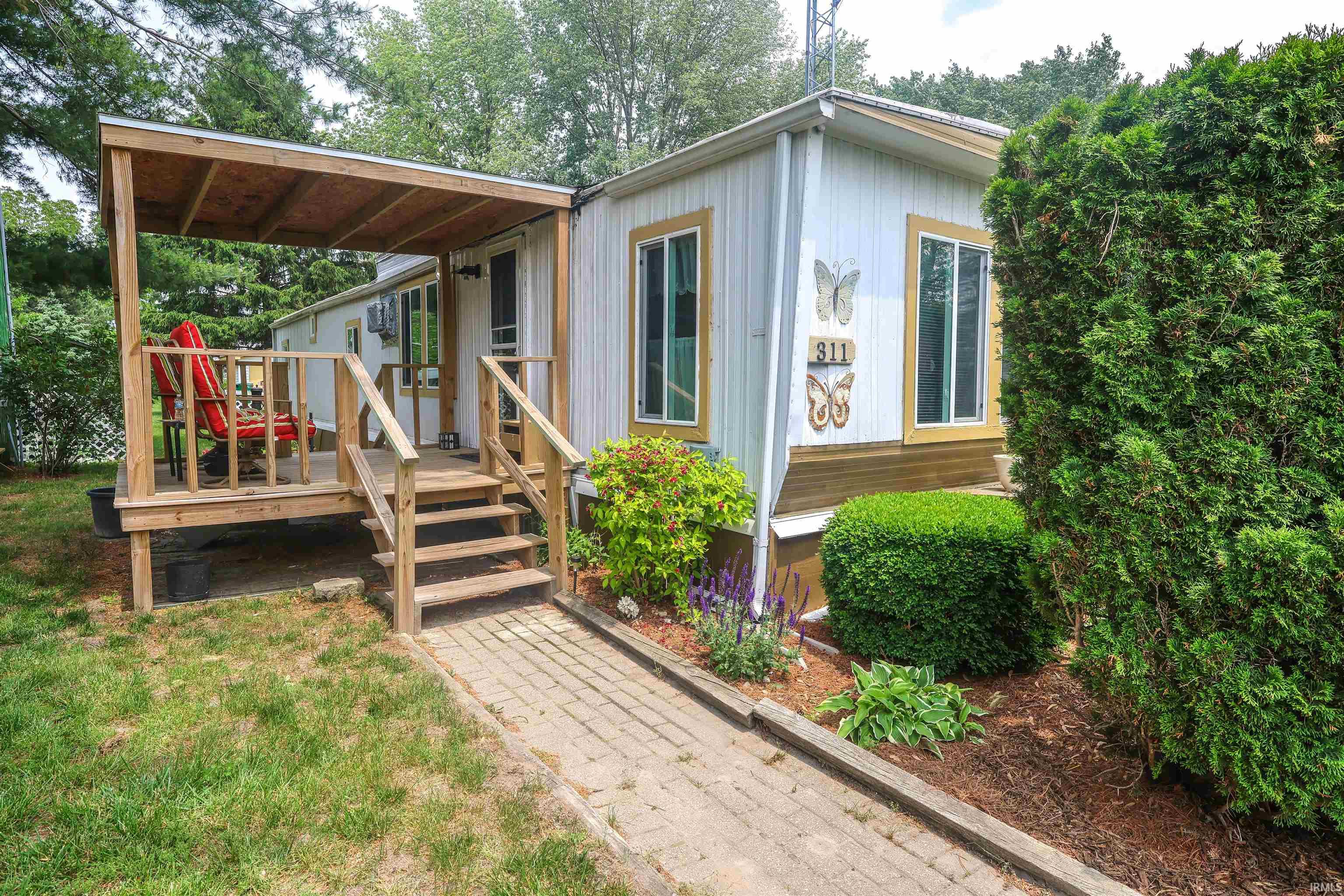 Reynolds, Indiana 47980, United States, 2 Bedrooms Bedrooms, ,1 BathroomBathrooms,Residential,Pending,144502