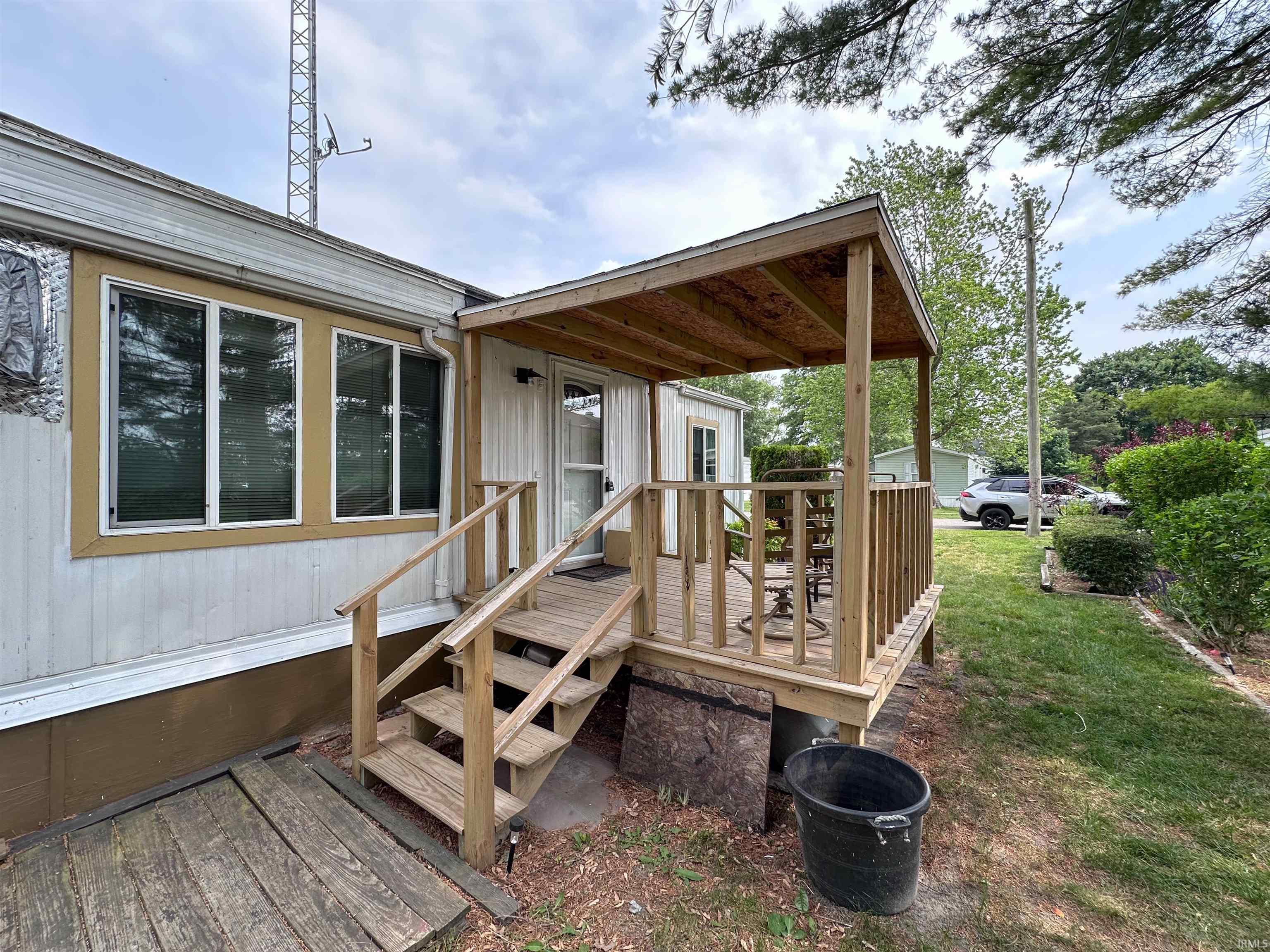 Reynolds, Indiana 47980, United States, 2 Bedrooms Bedrooms, ,1 BathroomBathrooms,Residential,Pending,144502