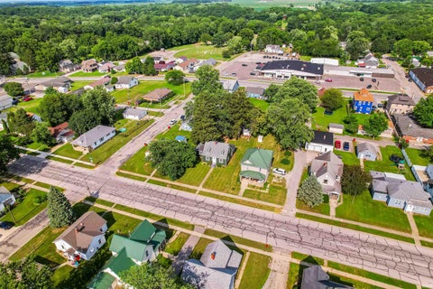 Tiny photo for 517 N Illinois Street, Monticello, IN 47960 (MLS # 202627771)