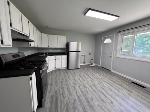 Tiny photo for 806 Maumee Drive, Kokomo, IN 46902 (MLS # 202538524)