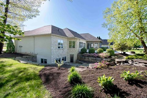 Tiny photo for 909 Eagle Trace, Kendallville, IN 46755 (MLS # 202618750)