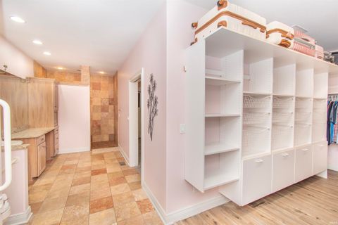 Tiny photo for 909 Eagle Trace, Kendallville, IN 46755 (MLS # 202618750)