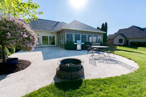 Tiny photo for 909 Eagle Trace, Kendallville, IN 46755 (MLS # 202618750)