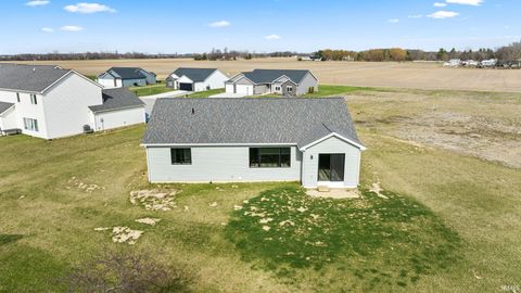Tiny photo for 334 Cottonwood Court, Markle, IN 46770 (MLS # 202618441)