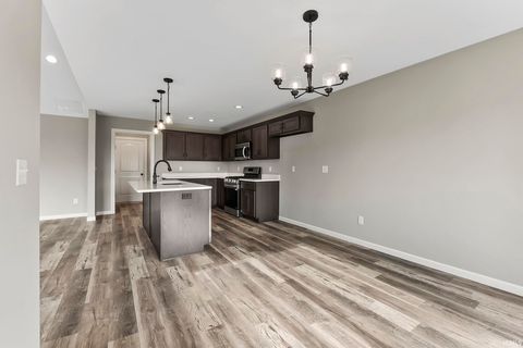 Tiny photo for 334 Cottonwood Court, Markle, IN 46770 (MLS # 202618441)