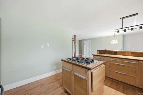 Tiny photo for 8 Meridian Drive, Hartford City, IN 47348 (MLS # 202624631)