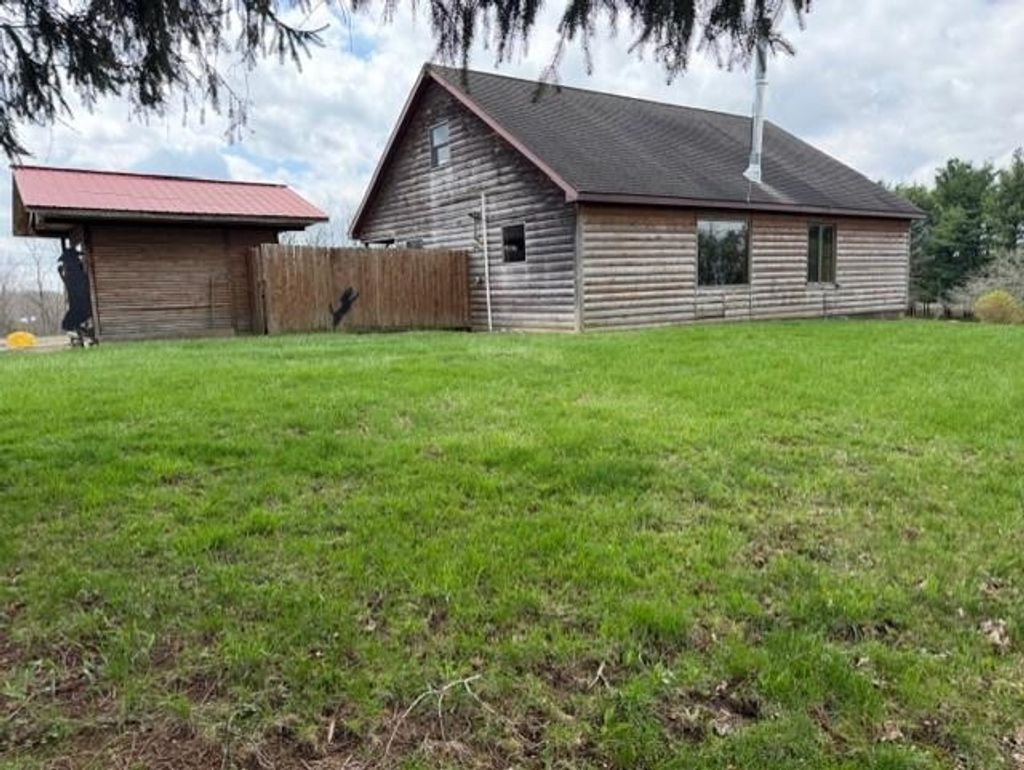 Photo of 7695 E 300 N, Fremont, IN 46737 (MLS # 202612832)