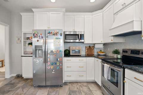 Tiny photo for 6095 Macleod Court, West Lafayette, IN 47906 (MLS # 202633899)