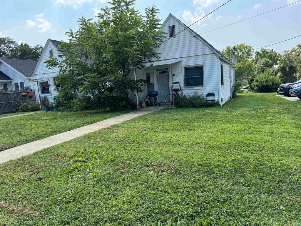 Photo of 827 W 1st Street, Bloomington, IN 47403 (MLS # 202539418)