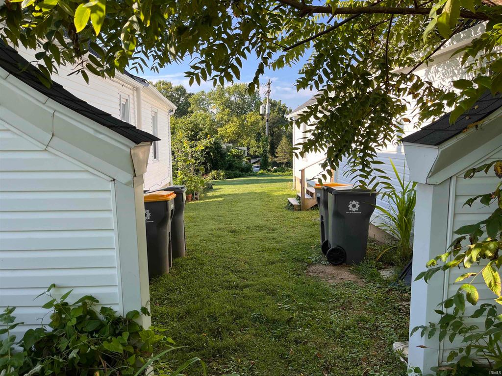 Photo of 827 W 1st Street, Bloomington, IN 47403 (MLS # 202539418)