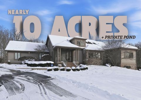 Photo of 1501 Fisher Avenue, Warsaw, IN 46580 (MLS # 202548626)