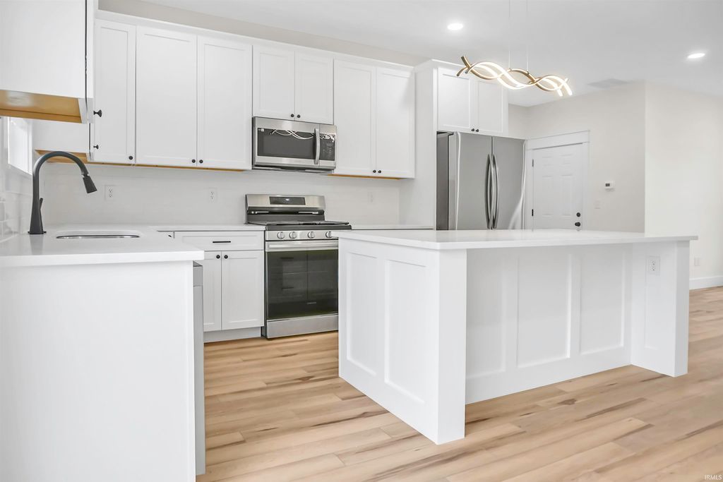 Photo of 4578 W Johanna Drive, Bloomington, IN 47404 (MLS # 202605765)