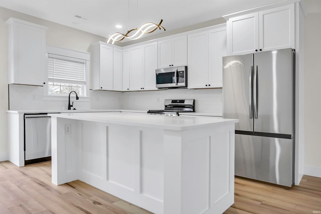 Photo of 4578 W Johanna Drive, Bloomington, IN 47404 (MLS # 202605765)