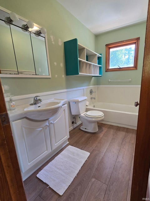 Tiny photo for 1350 E Rhorer Road, Bloomington, IN 47401 (MLS # 202636608)