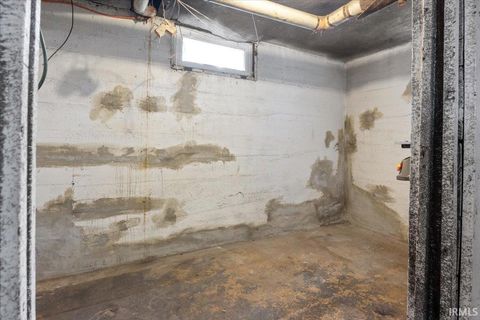 Tiny photo for 1303 North Street, Logansport, IN 46947 (MLS # 202532898)
