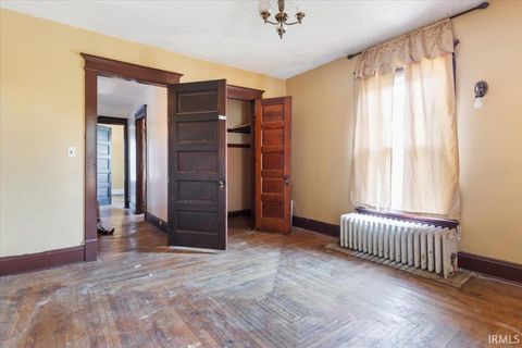 Tiny photo for 1303 North Street, Logansport, IN 46947 (MLS # 202532898)