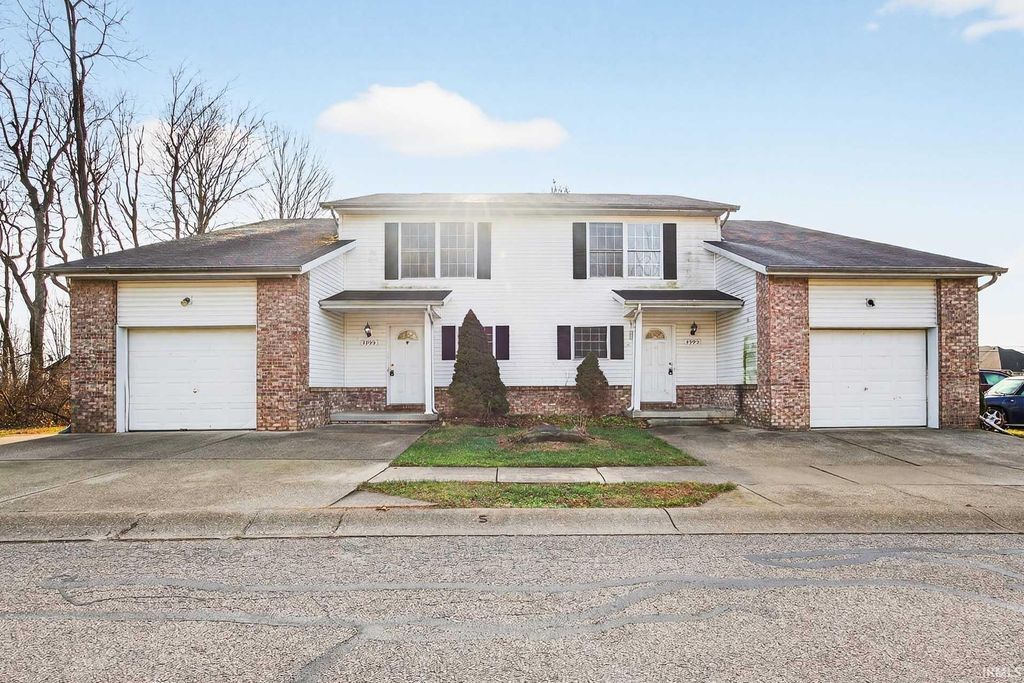 Photo of 3993 S Cramer Circle, Bloomington, IN 47403 (MLS # 202549805)