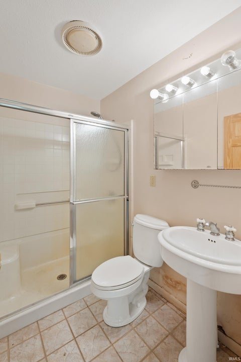 Tiny photo for 139 EMS T32 Lane, Leesburg, IN 46538 (MLS # 202631439)