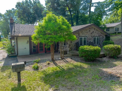 Tiny photo for 139 EMS T32 Lane, Leesburg, IN 46538 (MLS # 202631439)
