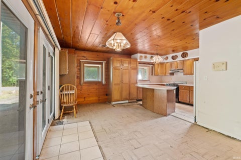 Tiny photo for 139 EMS T32 Lane, Leesburg, IN 46538 (MLS # 202631439)