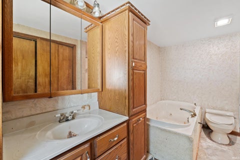 Tiny photo for 139 EMS T32 Lane, Leesburg, IN 46538 (MLS # 202631439)