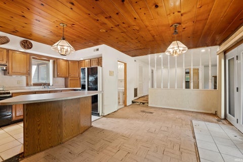 Tiny photo for 139 EMS T32 Lane, Leesburg, IN 46538 (MLS # 202631439)