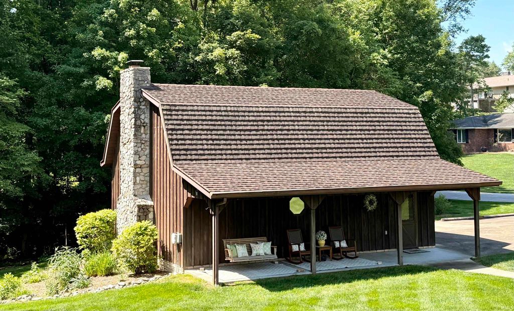 Photo of 1778 S Raymond Street, Jasper, IN 47546 (MLS # 202619880)
