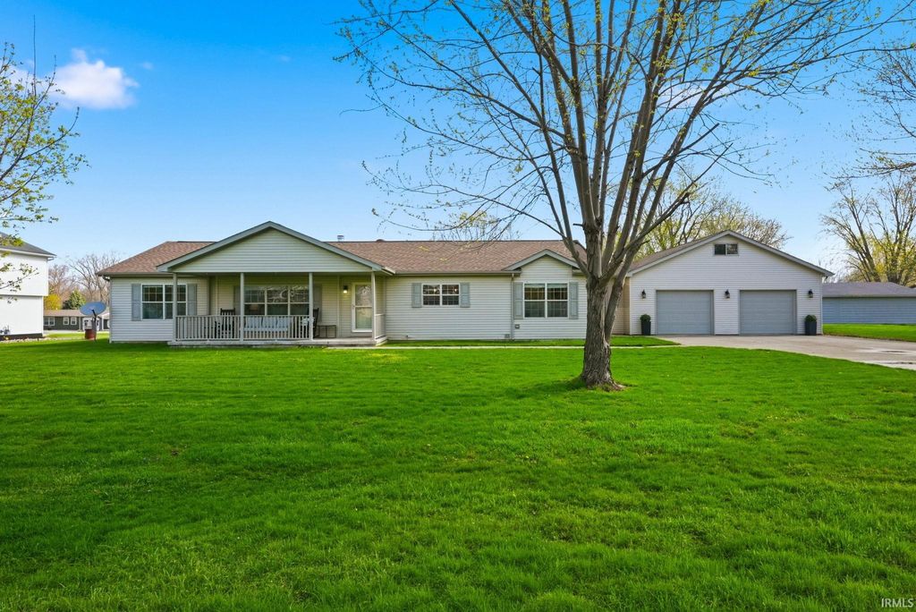 Photo of 11150 N Polyanna Pike, Cromwell, IN 46732 (MLS # 202613757)