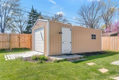 Tiny photo for 4100 E Morningside Drive, Bloomington, IN 47408 (MLS # 202612524)