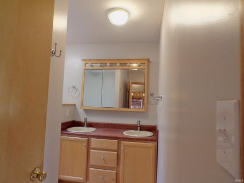 Tiny photo for 4801 Hartman Road, Fort Wayne, IN 46807 (MLS # 202637850)