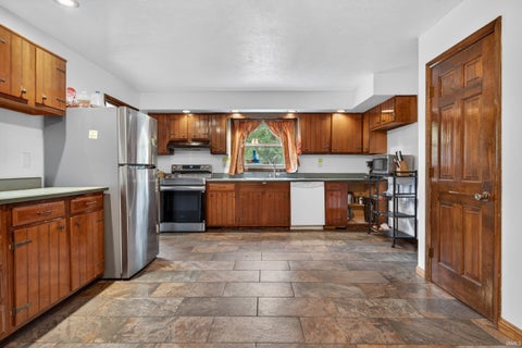 Tiny photo for 2803 E Locust Court, Kokomo, IN 46902 (MLS # 202624795)