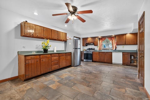 Tiny photo for 2803 E Locust Court, Kokomo, IN 46902 (MLS # 202624795)