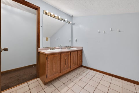 Tiny photo for 2803 E Locust Court, Kokomo, IN 46902 (MLS # 202624795)