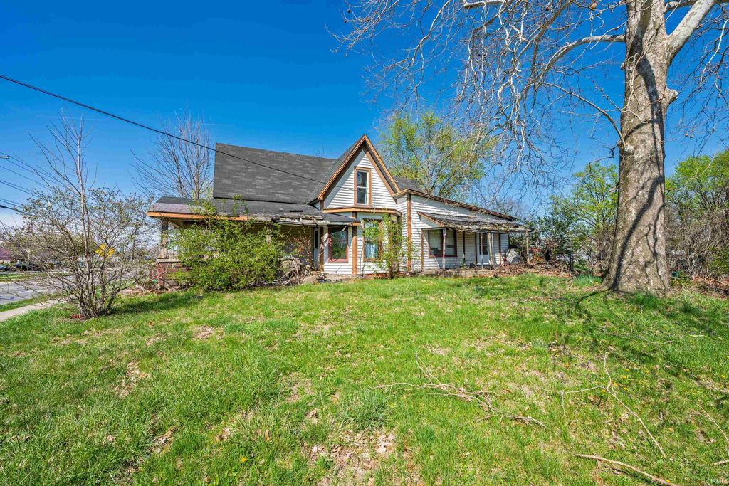 Photo of 8110 S Walnut Street, Daleville, IN 47334 (MLS # 202612011)