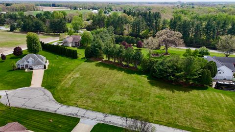 Tiny photo for 849 E Oak View Estates, Winamac, IN 46996 (MLS # 202616621)