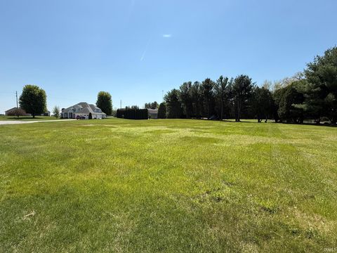 Tiny photo for 849 E Oak View Estates, Winamac, IN 46996 (MLS # 202616621)
