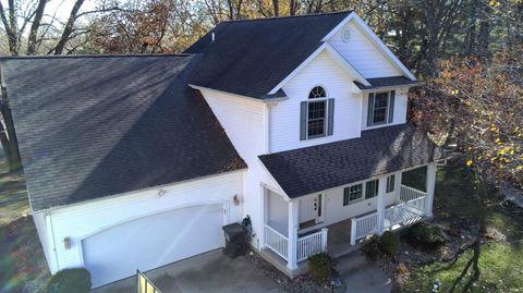 Photo of 1777 Chickory Lane, Rochester, IN 46975 (MLS # 202547332)