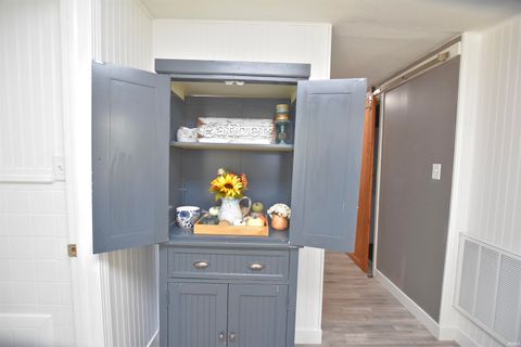 Tiny photo for 11921 W Breezy Point Drive, Monticello, IN 47960 (MLS # 202544153)