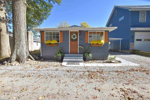 Photo of 11921 W Breezy Point Drive, Monticello, IN 47960 (MLS # 202544153)