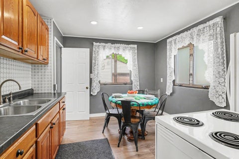 Tiny photo for 1144 Congress Avenue, South Bend, IN 46615 (MLS # 202625472)