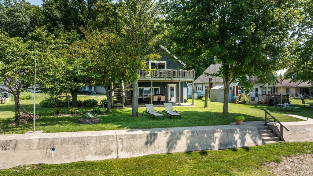Photo of 700 Park Drive Turkey Lake, Lagrange, IN 46761 (MLS # 202632070)