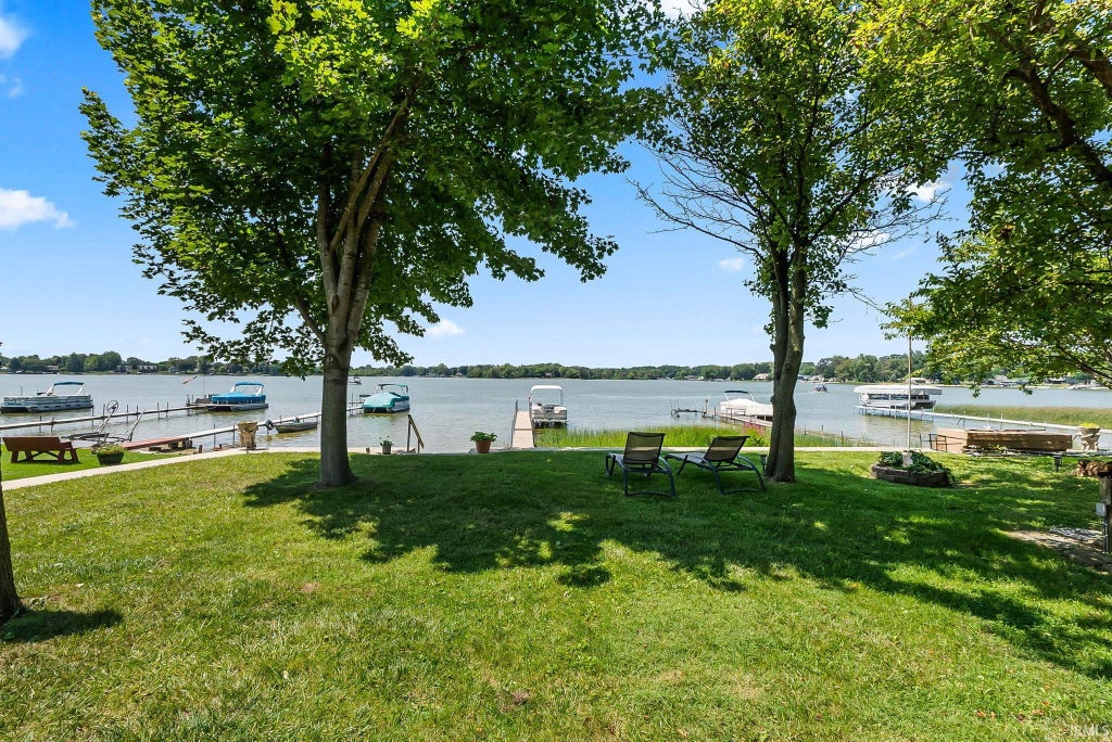 Photo of 700 Park Drive Turkey Lake, Lagrange, IN 46761 (MLS # 202632070)